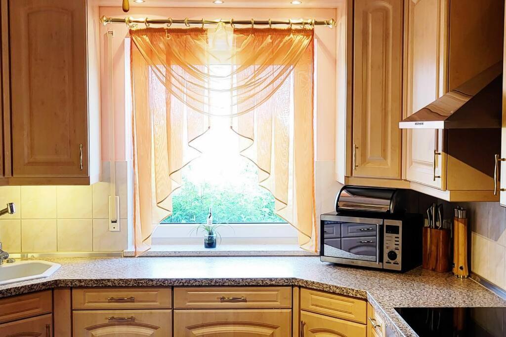 Attraktive 3 Zimmer Wohnung In Ruhiger Lage Άνσμπαχ Εξωτερικό φωτογραφία