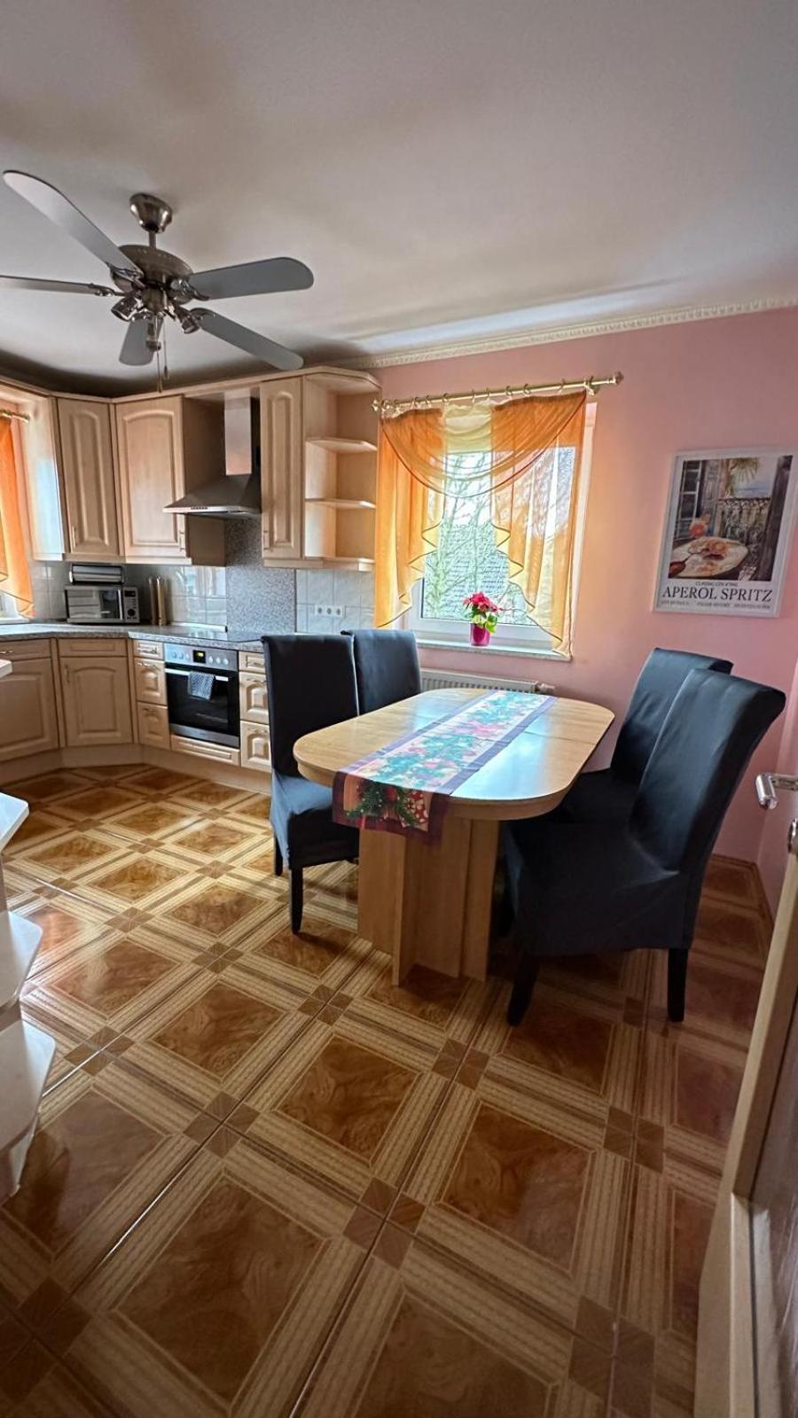 Attraktive 3 Zimmer Wohnung In Ruhiger Lage Άνσμπαχ Εξωτερικό φωτογραφία